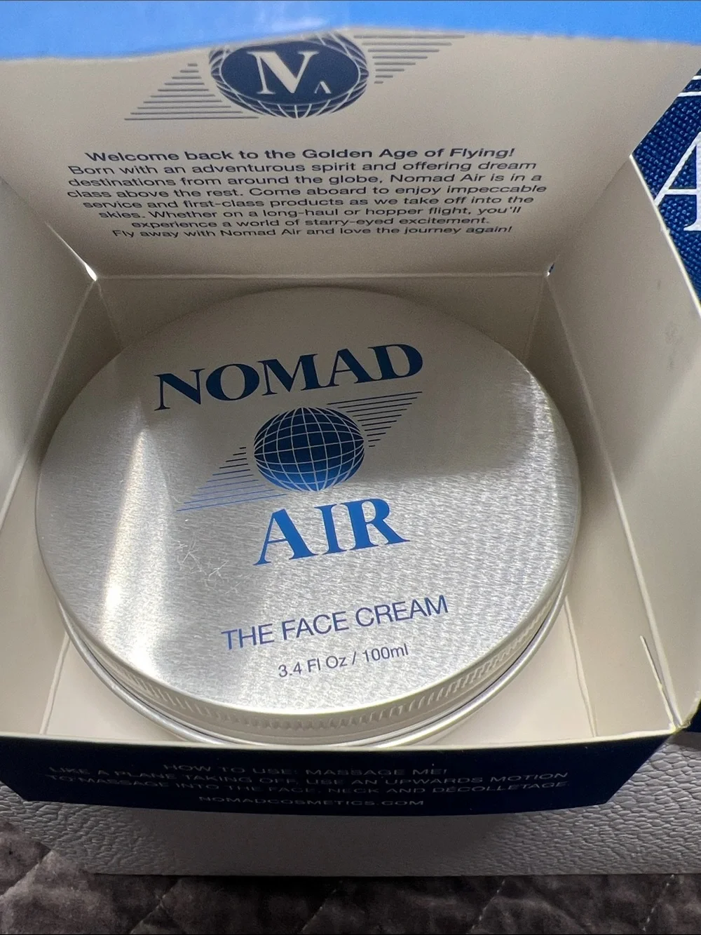 Nomad Air Travel Set - Toiletry Bag-Face Cream- Lip Salve- Eyeshadow palette